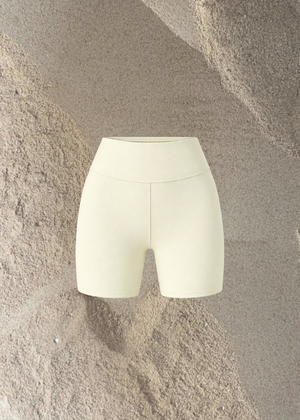 SHORT WOMEN